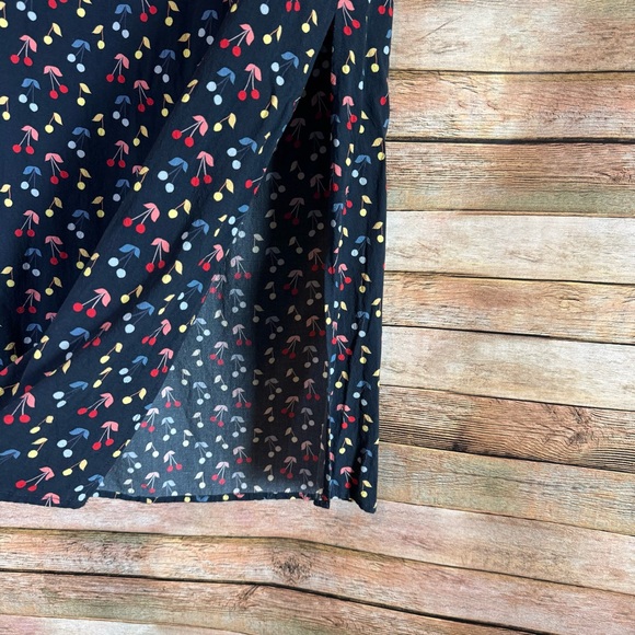 Marine Layer Women's Blue Cherry Print Ryan Midi Slip Skirt Size 0 - Picture 4 of 8